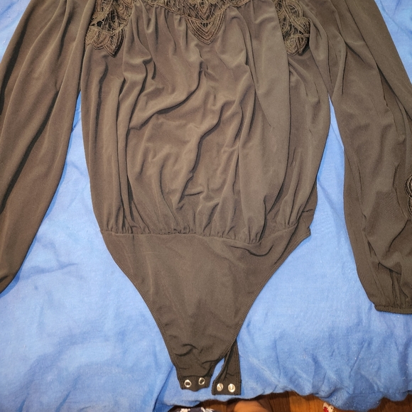 Small Express bodysuit - Picture 2 of 5